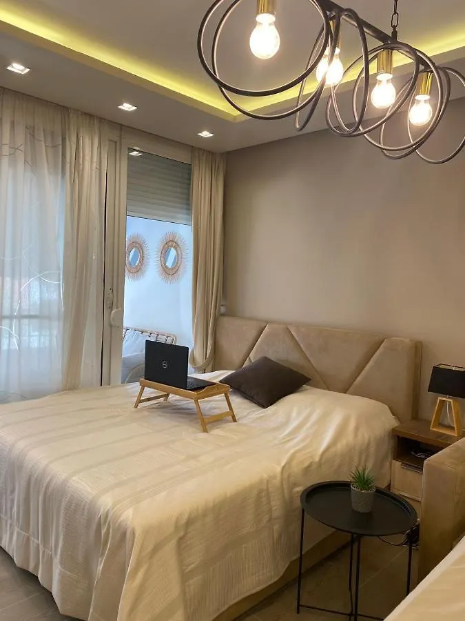 Qerret Boutique Studio Apartment 格勒姆 0*,